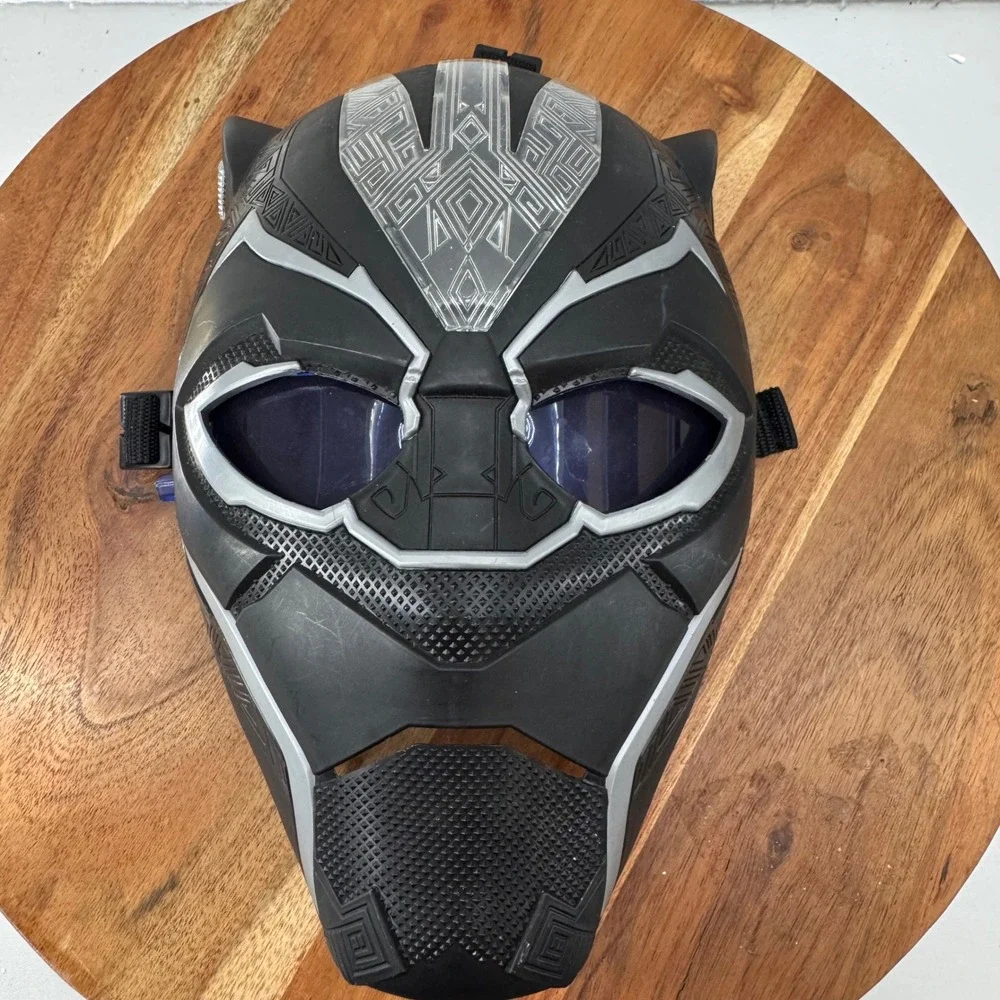 Marvel Black Panther Vibranium Power FX Mask Pulsating Light‎ Effects Hasbro